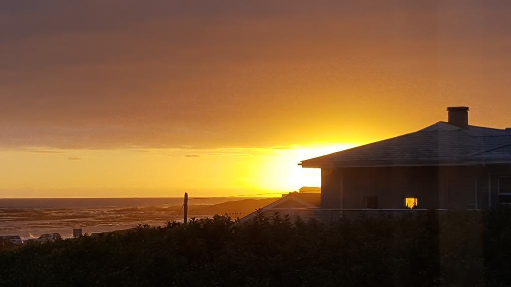 Strandloper Apartments Hermanus Esterno foto